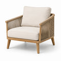 Sillón de madera con cojines de poliéster crema