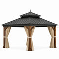 Pérgola de metal y madera con cortinas de poliéster beige